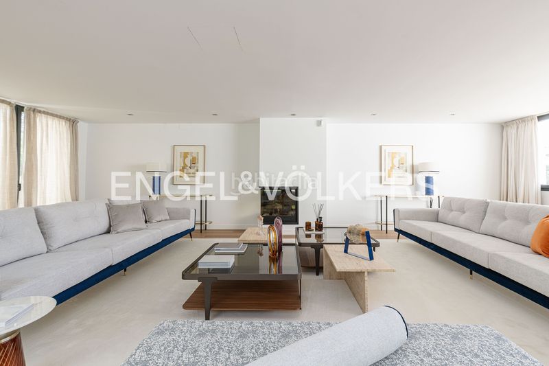 Foto 15d0e3ce-1e70-4e4b-be10-1d4d93e869b0. Casa amb calefacció piscina a La Florida - El Plantío Madrid