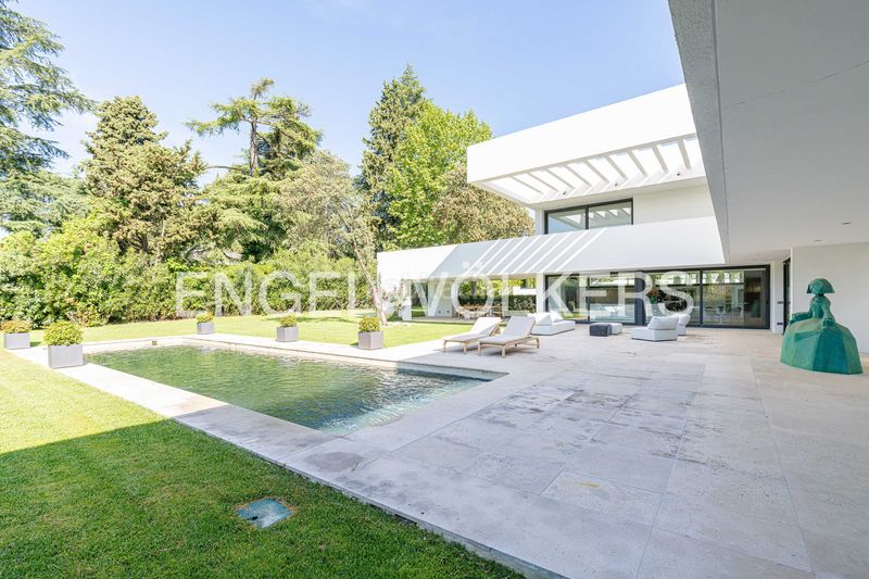 Foto 2e9a9ad6-f77f-49c1-b8f5-04fdfd52bbaf. Casa amb calefacció piscina a La Florida - El Plantío Madrid