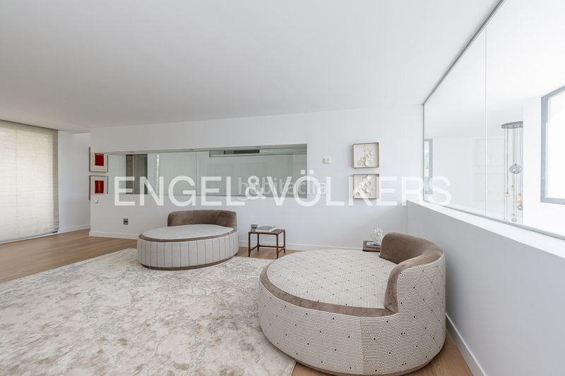 Foto 6e1e8a5a-5106-4a71-9c61-bd431e9b3ccd. Casa amb calefacció piscina a La Florida - El Plantío Madrid