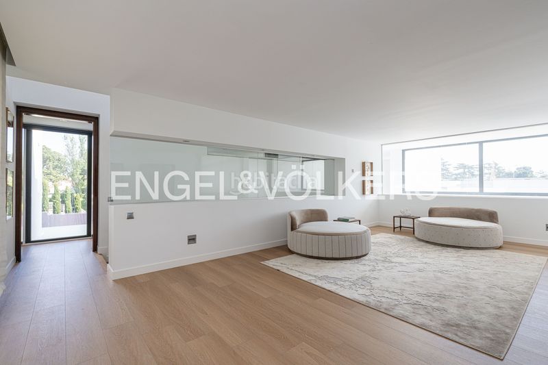 Foto b3523857-2543-435f-85fd-c9ac54208caa. Casa amb calefacció piscina a La Florida - El Plantío Madrid