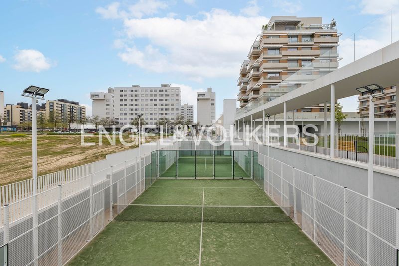 Foto 468e4f30-44ba-4f9d-8504-0e5bb7c2ef21. Àtic amb calefacció aparcament piscina a Valdebebas - Valdefuentes Madrid