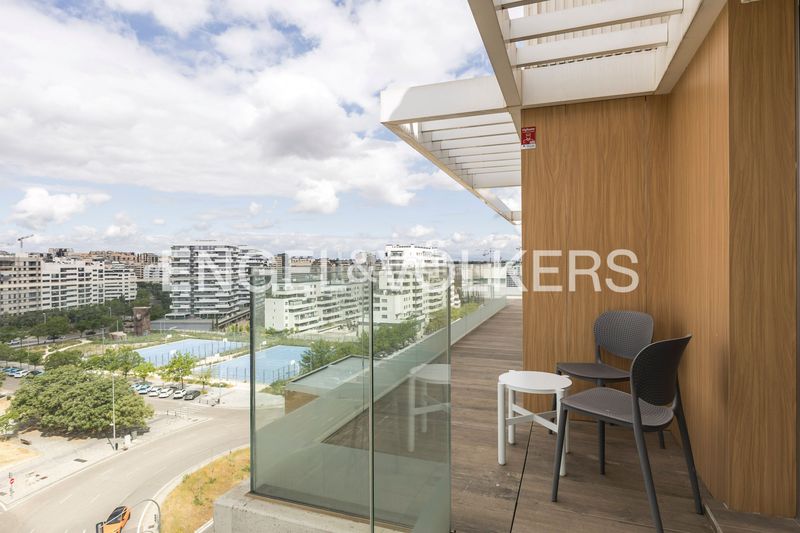 Foto 562bd574-cb56-4e0d-85fe-017e85226819. Àtic amb calefacció aparcament piscina a Valdebebas - Valdefuentes Madrid