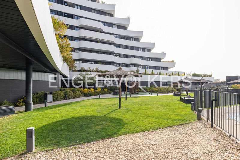 Foto ac0fb1eb-78e9-4aa6-86fe-217e11a6e82e. Pis amb calefacció aparcament piscina a Valdebebas - Valdefuentes Madrid