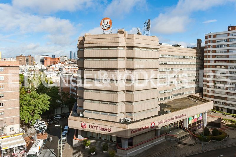 Foto 0c8642f0-e907-4f6b-9113-56ab8336c7b7. Pis amb calefacció aparcament a Prosperidad Madrid