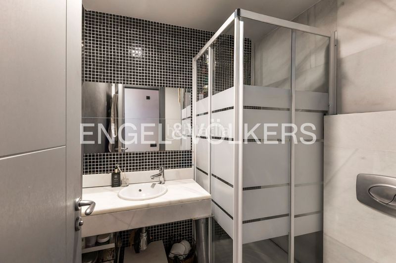 Foto 8f5f5846-f4b6-465b-8cdd-dcafeb8cf7da. Loft amb calefacció aparcament a Virgen del Cortijo-Manoteras Madrid