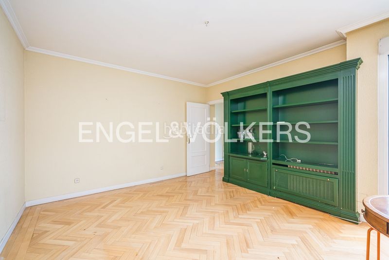 Foto 71e50532-836c-4936-a65b-dc5e3d10454d. Àtic amb calefacció a Almagro Madrid