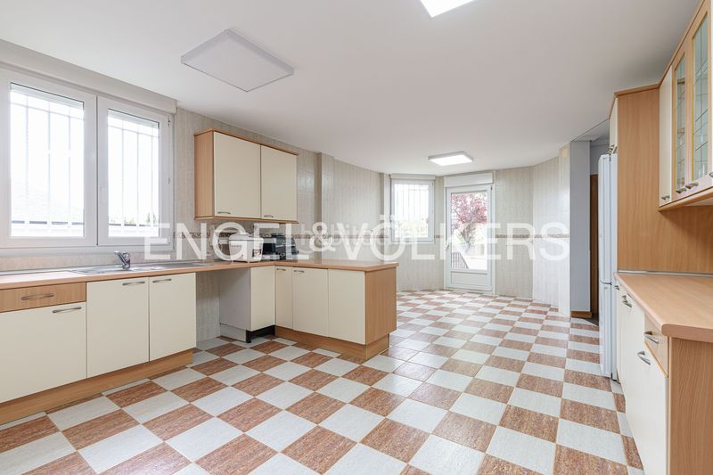 Foto 5dee8eb0-a93d-4666-b2bd-b0e0feb2c922. Casa amb calefacció a Aravaca Madrid