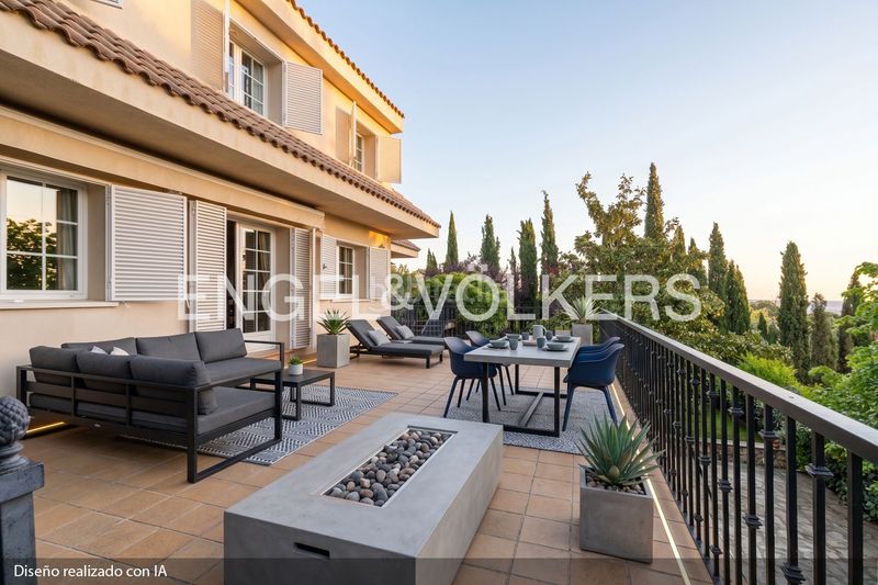 Foto 32246785-d537-4ab3-9fb8-320d7daf8288. Casa amb calefacció piscina a El Monte Torrelodones
