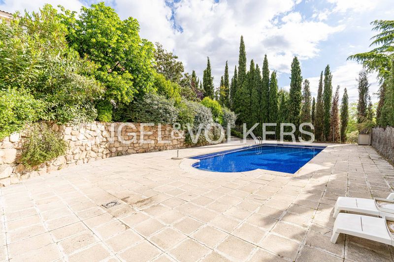 Foto 6893de1f-ba53-4dea-a35a-33e718cbd747. Casa amb calefacció piscina a El Monte Torrelodones