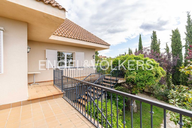 Foto ef69e19f-fbdf-4180-8662-d702067215be. Casa amb calefacció piscina a El Monte Torrelodones