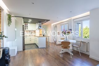 Etagenwohnung in Navalquejigo-Los Arroyos. Magnifico piso reformado en ciudad pegaso