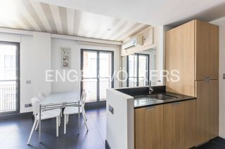 Lloguer Pis  Francisco campos. Estudio luminoso, y confortable en una ubicación excelente en el