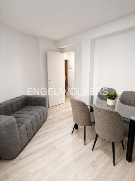 Foto 49cf2663-2f38-4e40-8bd0-f78c52437a00. Apartament amb calefacció a Pinar del Rey Madrid