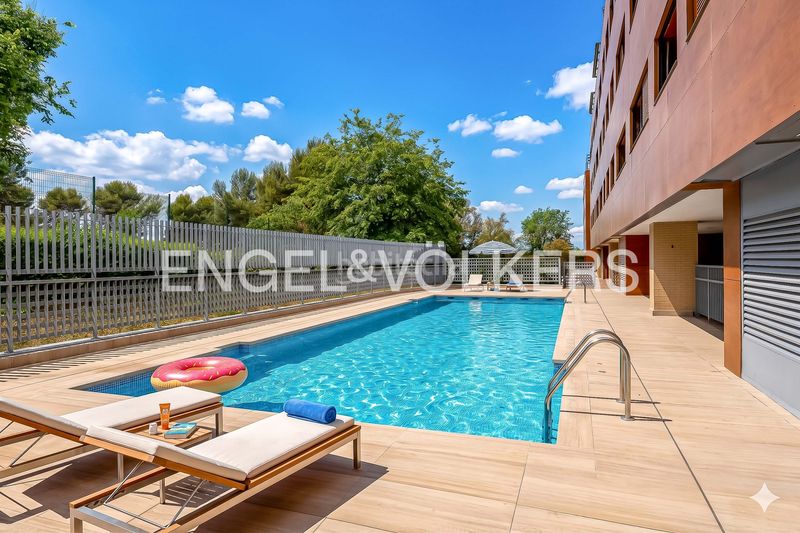 Foto a2e367c4-35df-4cd0-97b6-3d178421232b. Pis amb calefacció aparcament piscina a Corralejos-Campo de las Naciones Madrid