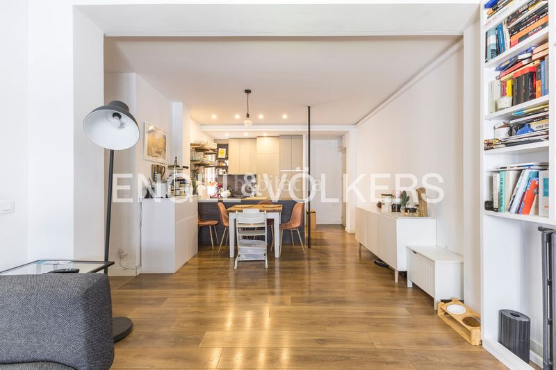 Foto e599b1c3-ff0c-4f87-85ac-2634119c0d34. Pis amb calefacció a Embajadores-Lavapiés Madrid