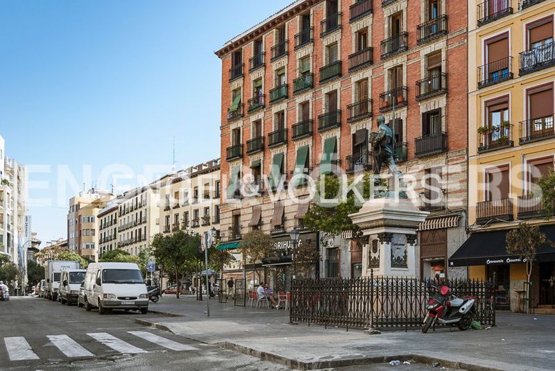 Foto e967ae3f-7f93-46e4-93d0-13060e5197c6. Pis amb calefacció a Embajadores-Lavapiés Madrid
