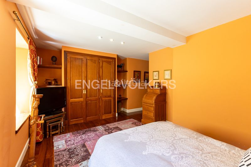 Foto 4d1d1a08-e8a2-4f1b-b301-27791279aaf8. Casa amb calefacció aparcament a El Espinar Pueblo Espinar (El)