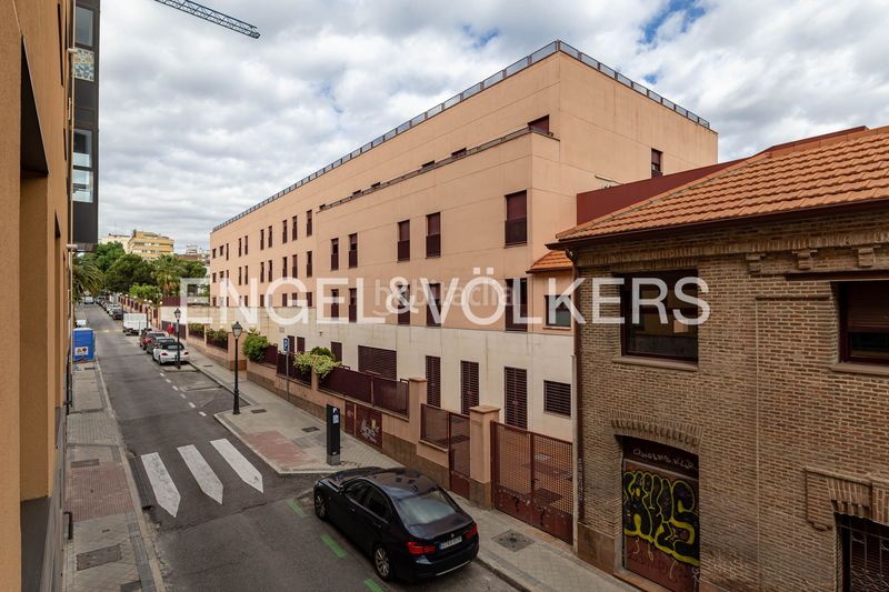Foto c9bfb1d4-44dd-41d9-a5b8-a5ba9c130ced. Dúplex amb calefacció aparcament piscina a Guindalera Madrid