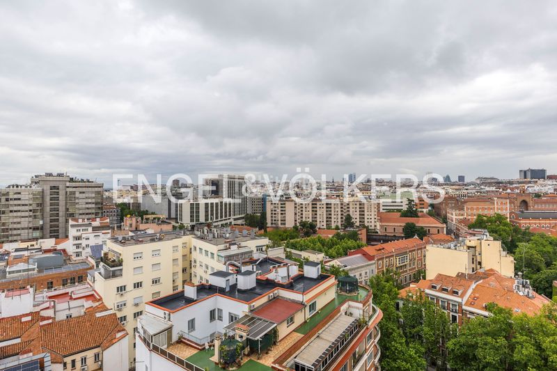 Foto 9caa4a84-6206-4806-8a77-66538f067e02. Pis amb calefacció a Argüelles Madrid