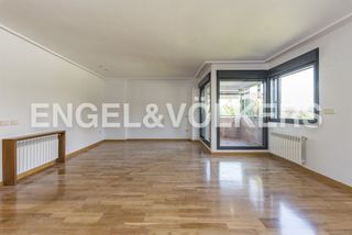 Lloguer Pis a Valdemarín. Acogedor piso con terraza en valdemarin en alquiler