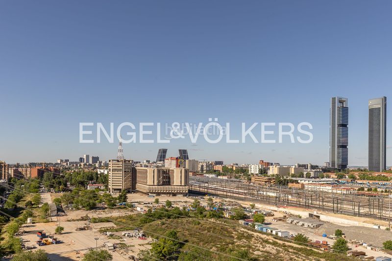 Foto f5c2522c-3905-4358-9b68-722fbea50bc5. Pis amb calefacció aparcament a Castilla Madrid