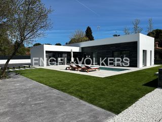 Lloguer Casa a Cerro Alarcón. Moderna casa en valdemorillo