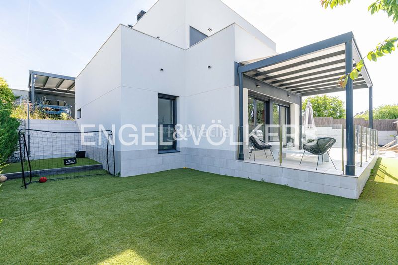 Foto ae871778-aa6e-4427-a05e-12b00cff311e. Casa amb calefacció piscina a Colonia Torrelodones
