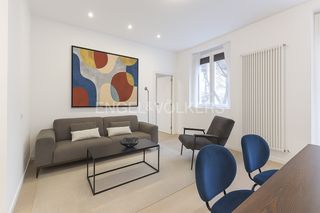 Lloguer Pis  Mesón de paredes. Exclusivo y moderno apartamento exterior de 2 dormitorios en el