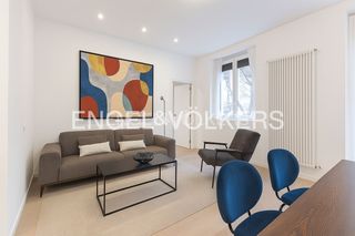 Lloguer Pis  Mesón de paredes. Exclusivo y moderno apartamento exterior de 2 dormitorios en el
