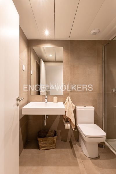 Foto da205fb5-7be9-40aa-97f3-0992ed61abc8. Pis amb calefacció aparcament piscina a Valdebebas - Valdefuentes Madrid