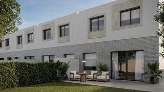 Casa a Cabanillas del Campo. Chalets adosados de obra nueva en guadalajara