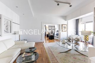 Miete Etagenwohnung  Zurbano. Exclusiva vivienda con garaje en zurbano