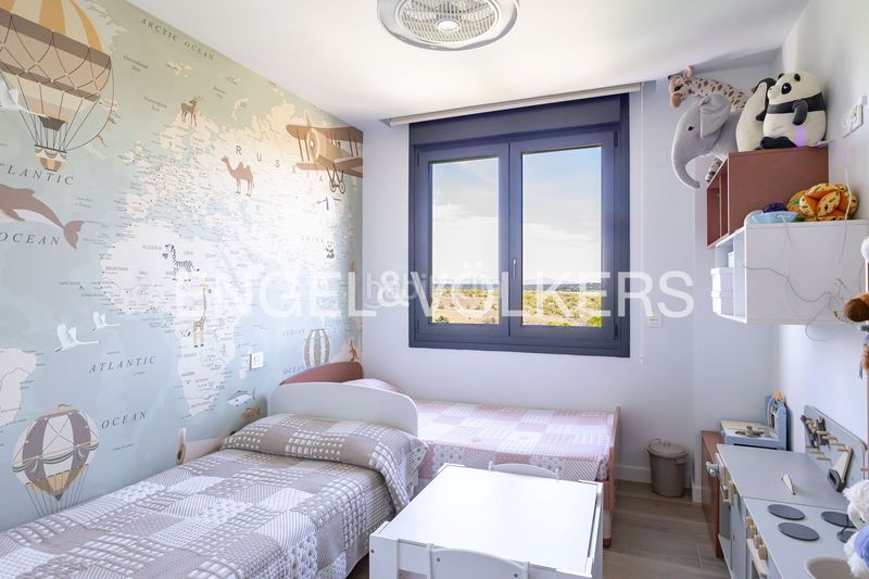 Foto 4d8836e6-c8c1-476e-904a-858a48fae78c. Àtic amb calefacció aparcament piscina a Marazuela-El Torreón Rozas de Madrid (Las)