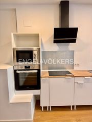 Apartament a Pueblo. Magnífico bajo en pozuelo de alarcón