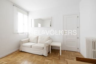 Lloguer Pis  Galileo. Apartamento de dos dormitorios en chamberí.