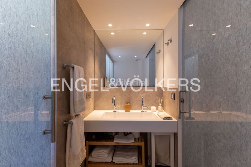 Foto 0ad11952-f407-4c38-b861-b7fe0e855010. Casa amb calefacció aparcament piscina a urbanización La Moraleja La Moraleja