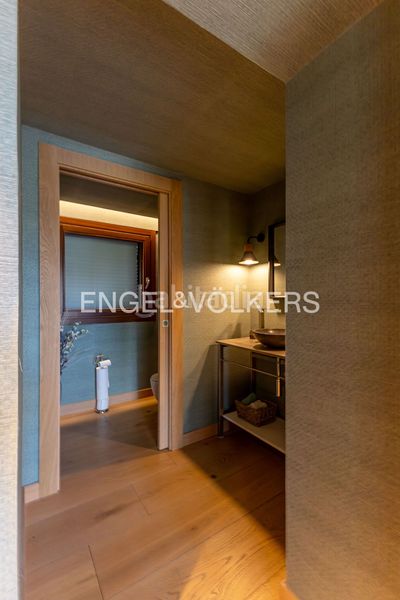 Foto f224573d-2f9d-45dd-bde8-9be320a90126. Casa amb calefacció aparcament piscina a urbanización La Moraleja La Moraleja