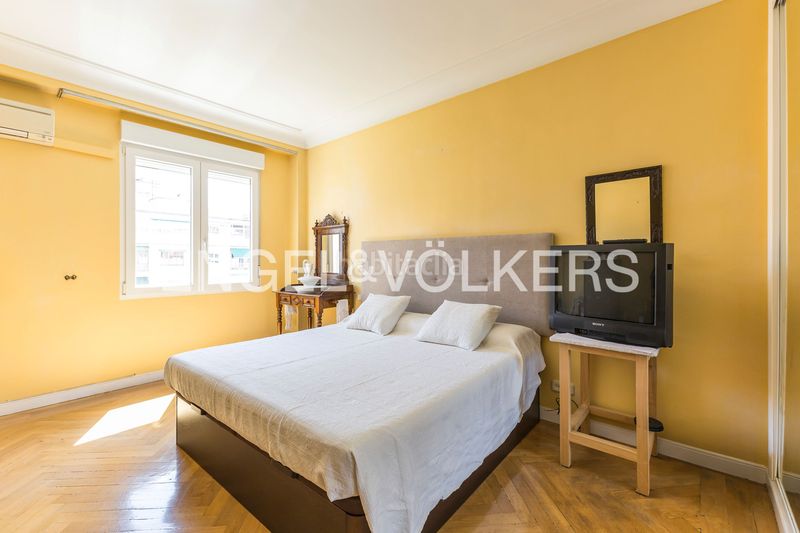 Foto a1e63010-e25c-4414-b305-0355b0555528. Pis amb calefacció aparcament a El Viso Madrid