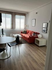 Rent Flat  Agustín de foxá. Piso luminoso agustin de foxa castillachamartin