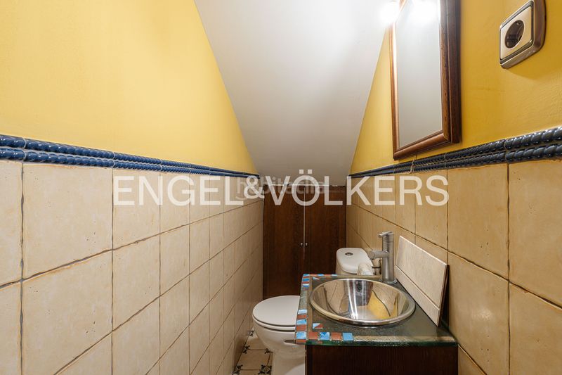 Foto 77a8f13c-7d3b-4051-8764-9e7bf86838f5. Casa amb calefacció aparcament piscina a Becerril de la Sierra