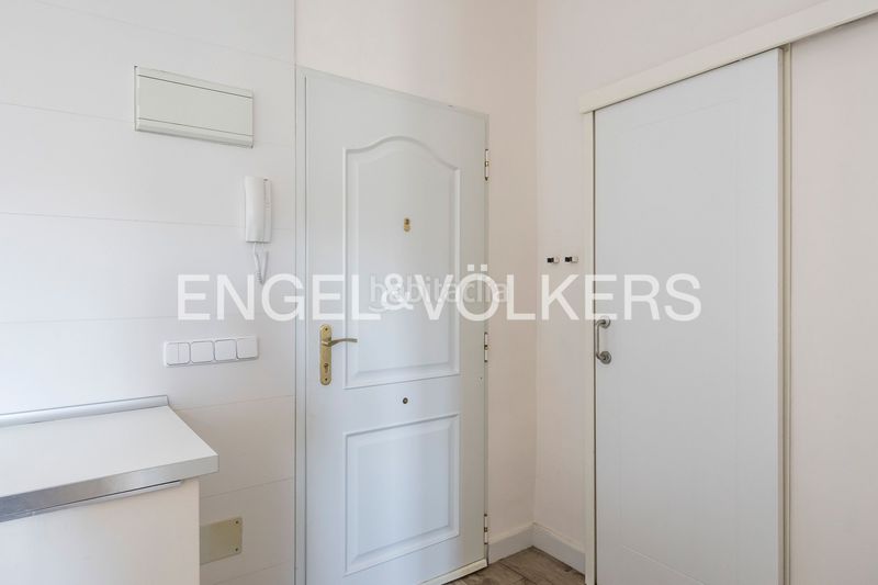 Foto 153f2226-67b4-4661-87c5-996e52f558e6. Apartament amb calefacció a Numancia Madrid