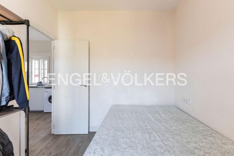 Foto d1bde4a6-cd92-4570-8585-59982fb88642. Apartament amb calefacció a Numancia Madrid