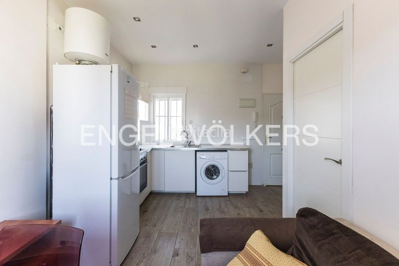 Foto d9aa8644-9955-484d-bc7a-52a6cfa492b2. Apartament amb calefacció a Numancia Madrid