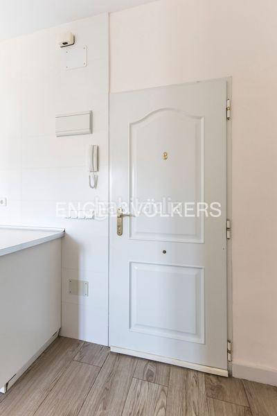 Foto e967124a-7311-4dcd-b662-581c807a5e4f. Apartament amb calefacció a Numancia Madrid