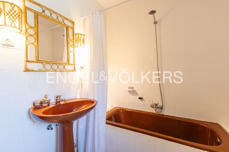 Foto d217caba-7823-4bcb-80e1-60f29eef72c3. Casa adossada amb calefacció aparcament piscina a Escorial (El)