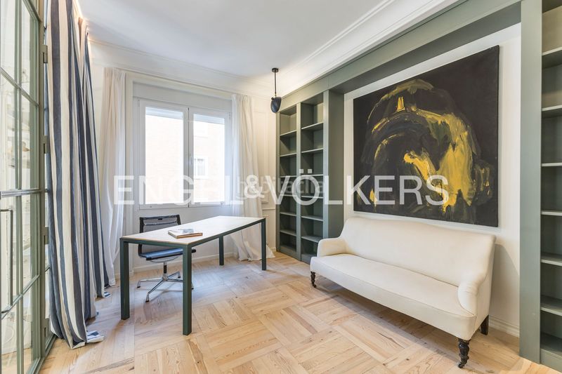 Foto 4a67f975-fe03-4fe0-ad33-300aee8bbcb5. Flat with heating in Lista Madrid
