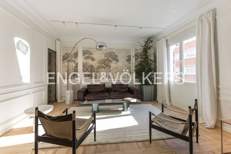 Foto 98bc3980-6eb5-41fd-8c15-f39ee99c3dd6. Flat with heating in Lista Madrid