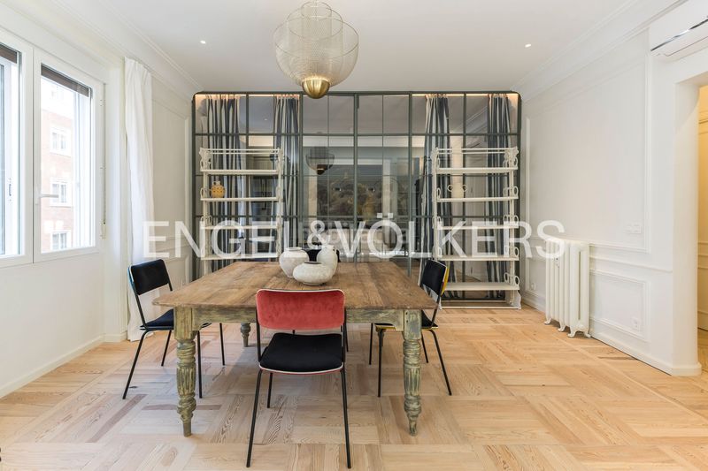 Foto e678f71c-103a-4a6f-8bf9-a51cc14f53df. Flat with heating in Lista Madrid