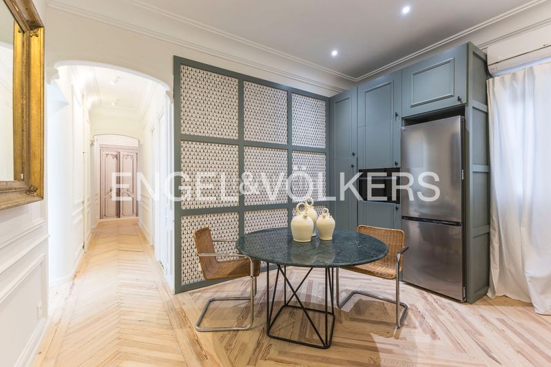 Foto f40d71e1-7332-4a62-8983-174e7c916754. Flat with heating in Lista Madrid