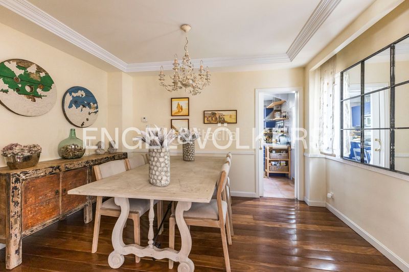 Foto ad369136-2c6b-4bc3-8ab5-972eb7476b91. Casa amb calefacció aparcament piscina a Ciudad Jardín Madrid